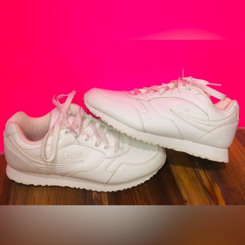 Fila - Classic - White - Women´s - 7.5 -Sneaker